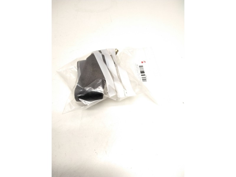 Recambio de enganche cinturon trasero izquierdo para nissan terrano ii (r20) 2.7 tdi 4wd referencia OEM IAM 888420F010  