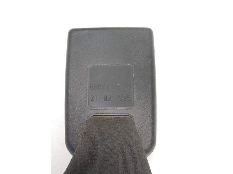 Recambio de enganche cinturon trasero izquierdo para nissan terrano ii (r20) 2.7 td 4wd referencia OEM IAM 888420F010  