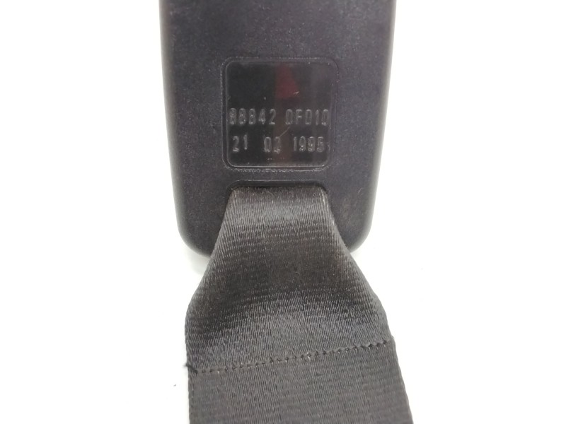Recambio de enganche cinturon trasero izquierdo para nissan terrano ii (r20) 2.7 td 4wd referencia OEM IAM 888420F010  