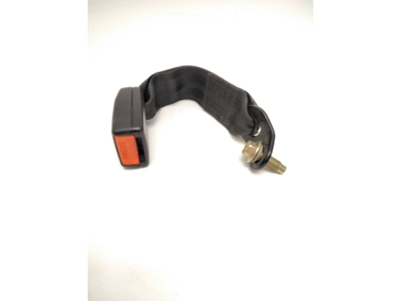 Recambio de enganche cinturon trasero izquierdo para nissan terrano ii (r20) 2.7 td 4wd referencia OEM IAM 888420F010  