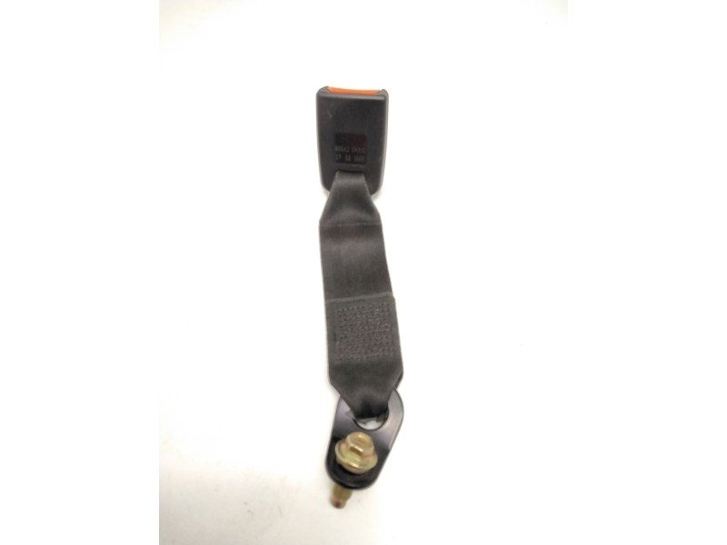 Recambio de enganche cinturon trasero izquierdo para nissan terrano ii (r20) 2.7 td 4wd referencia OEM IAM 888420F010  