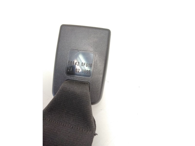 Recambio de enganche cinturon trasero izquierdo para nissan terrano ii (r20) 2.7 td 4wd referencia OEM IAM 888420F010  