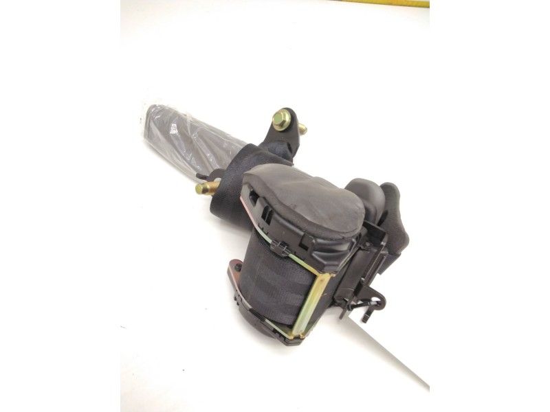 Recambio de cinturon seguridad trasero izquierdo para nissan terrano ii (r20) 2.7 td 4wd referencia OEM IAM 888450F010  0416104