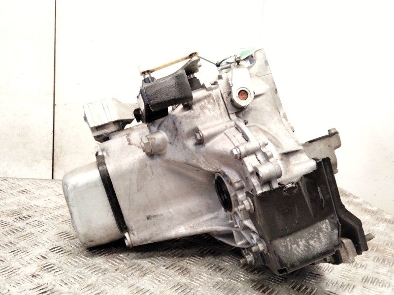 Recambio de caja cambios para citroën c-elysée referencia OEM IAM 20CR04  