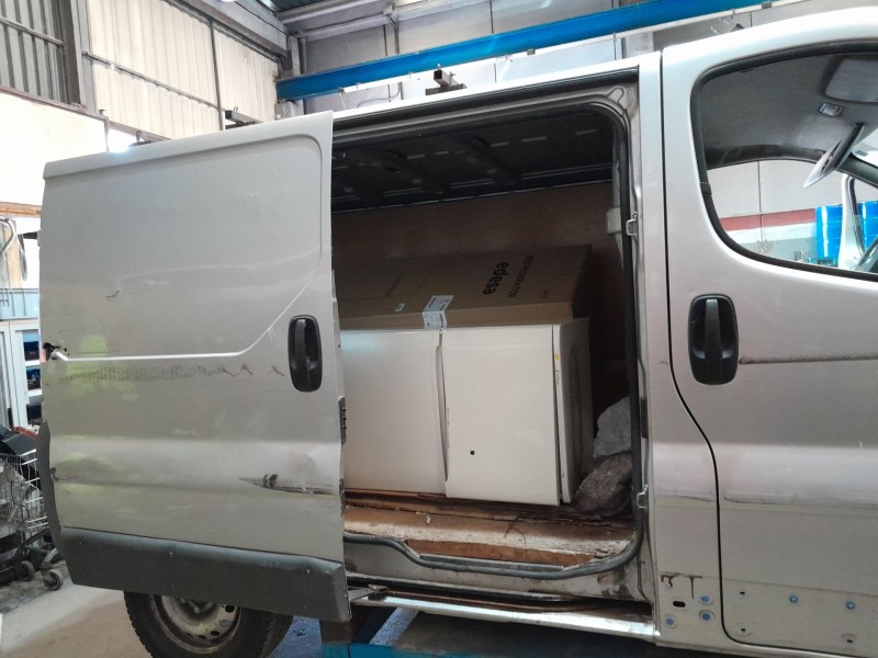 opel vivaro a furgón (x83) del año 2006