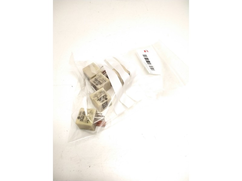 Recambio de rele incandescencia para audi a3 (8l1) 1.6 referencia OEM IAM 357911253 14030000 103