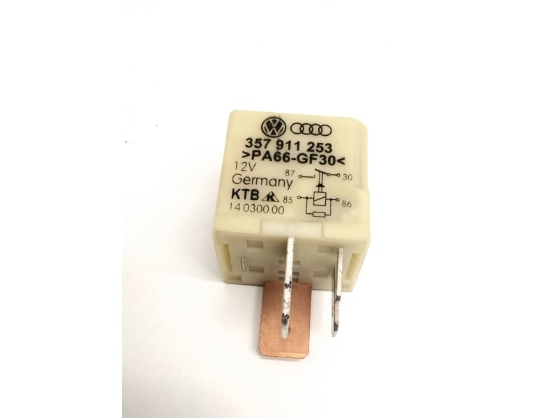 Recambio de rele incandescencia para volkswagen golf iv (1j1) 1.9 tdi referencia OEM IAM 357911253 14030000 103