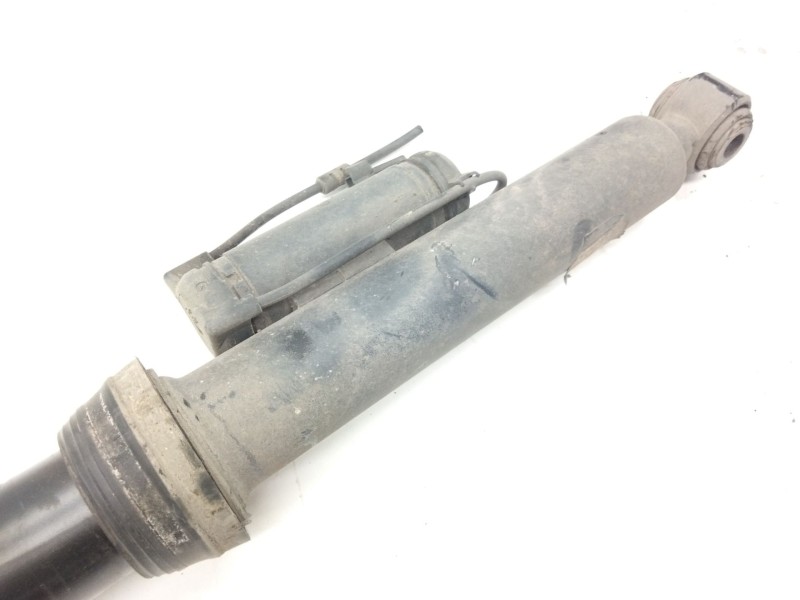 Recambio de amortiguador trasero izquierdo para mercedes-benz clase s (w221) s 320 cdi 4-matic (221.080, 221.180) referencia OEM