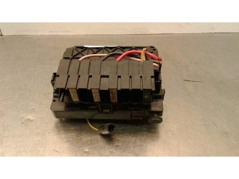 Recambio de caja fusibles para peugeot 206 berlina xr referencia OEM IAM 964349898000  