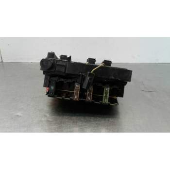 Recambio de caja fusibles para peugeot 206 berlina xr referencia OEM IAM 964349898000  
