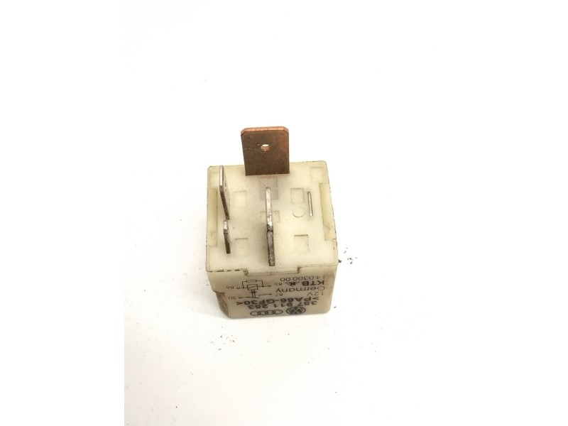 Recambio de rele incandescencia para volkswagen golf iv (1j1) 1.9 tdi referencia OEM IAM 357911253 14030000 103