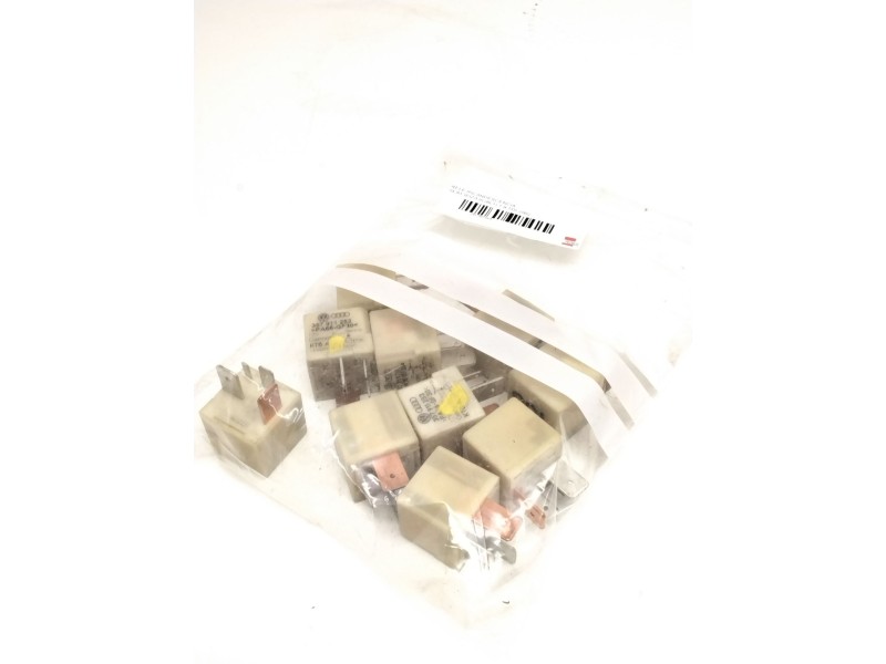 Recambio de rele incandescencia para seat ibiza iii (6l1) 1.9 tdi referencia OEM IAM 357911253 14030000 103