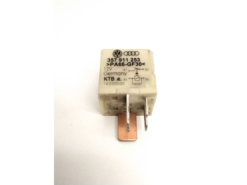 Recambio de rele incandescencia para volkswagen golf iv (1j1) 1.9 tdi referencia OEM IAM 357911253 14030000 103