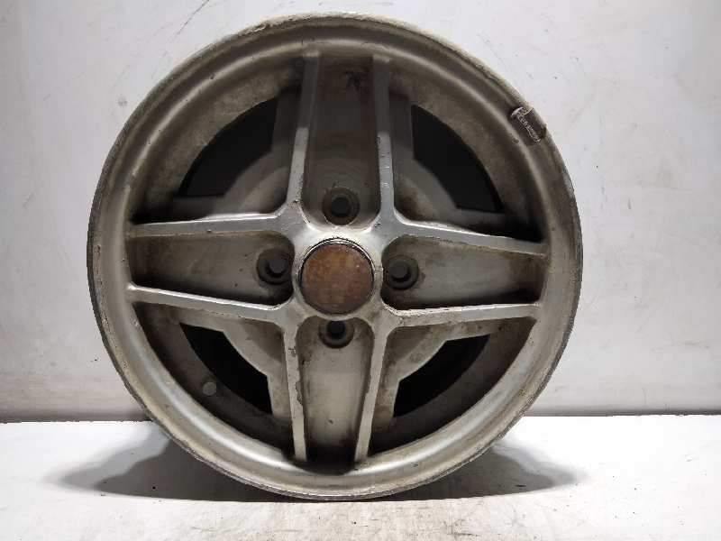 Recambio de llanta aluminio para seat 131 1.6 referencia OEM IAM 13-4-TORNILLOS  
