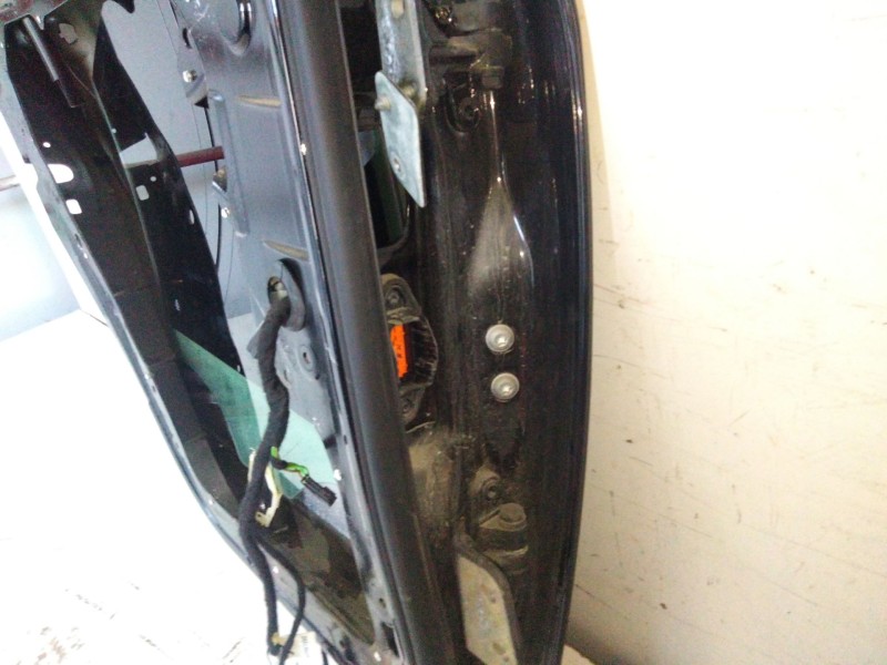 Recambio de puerta trasera izquierda para mercedes-benz clase s (w221) s 320 cdi 4-matic (221.080, 221.180) referencia OEM IAM  