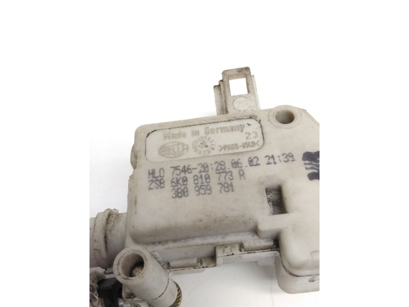 Recambio de motor c/c tapon combustible para seat ibiza ii (6k1) 1.4 i referencia OEM IAM 6K0810773A  