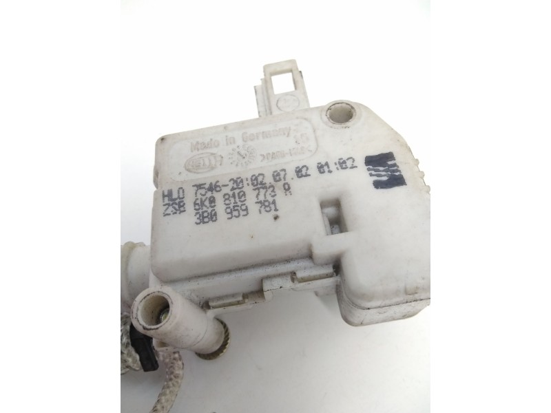 Recambio de motor c/c tapon combustible para seat ibiza ii (6k1) 1.6 i referencia OEM IAM 6K0810773A  