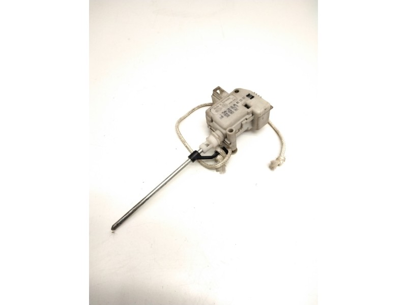 Recambio de motor c/c tapon combustible para seat ibiza ii (6k1) 1.6 i referencia OEM IAM 6K0810773A  