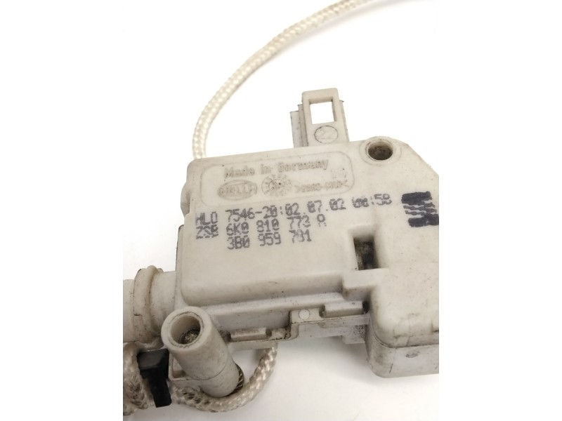 Recambio de motor c/c tapon combustible para seat ibiza ii (6k1) 1.6 i referencia OEM IAM 6K0810773A  