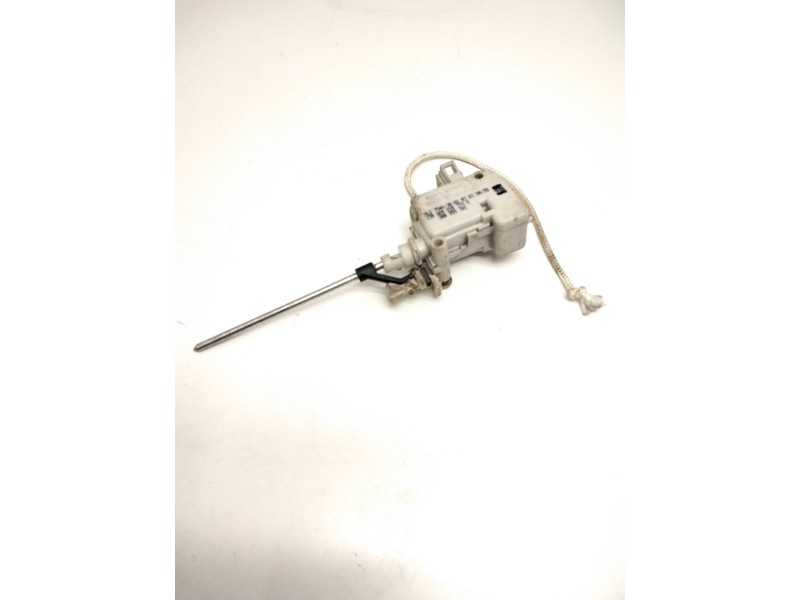 Recambio de motor c/c tapon combustible para seat ibiza ii (6k1) 1.4 i 16v referencia OEM IAM 6K0810773A  