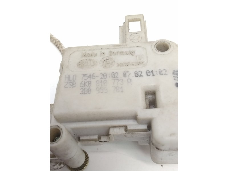 Recambio de motor c/c tapon combustible para seat ibiza ii (6k1) 1.4 i referencia OEM IAM 6K0810773A  