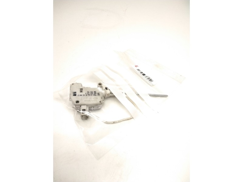 Recambio de motor c/c tapon combustible para seat ibiza ii (6k1) 1.9 tdi referencia OEM IAM 6K0810773A  