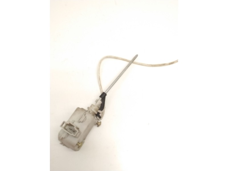 Recambio de motor c/c tapon combustible para seat ibiza ii (6k1) 1.9 tdi referencia OEM IAM 6K0810773A  