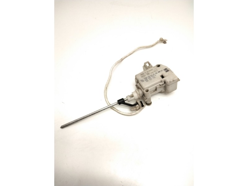 Recambio de motor c/c tapon combustible para seat ibiza ii (6k1) 1.6 i referencia OEM IAM 6K0810773A  