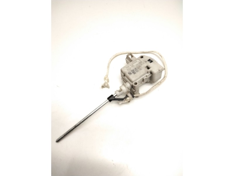 Recambio de motor c/c tapon combustible para seat ibiza ii (6k1) 1.6 i referencia OEM IAM 6K0810773A  