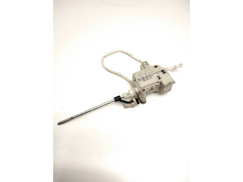 Recambio de motor c/c tapon combustible para seat ibiza ii (6k1) 1.9 sdi referencia OEM IAM 6K0810773A  