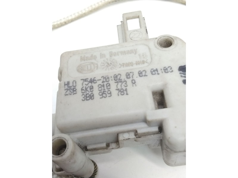 Recambio de motor c/c tapon combustible para seat ibiza ii (6k1) 1.4 16v referencia OEM IAM 6K0810773A  