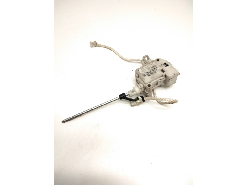 Recambio de motor c/c tapon combustible para seat ibiza ii (6k1) 1.4 i referencia OEM IAM 6K0810773A  