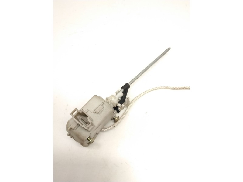 Recambio de motor c/c tapon combustible para seat ibiza ii (6k1) 1.4 16v referencia OEM IAM 6K0810773A  