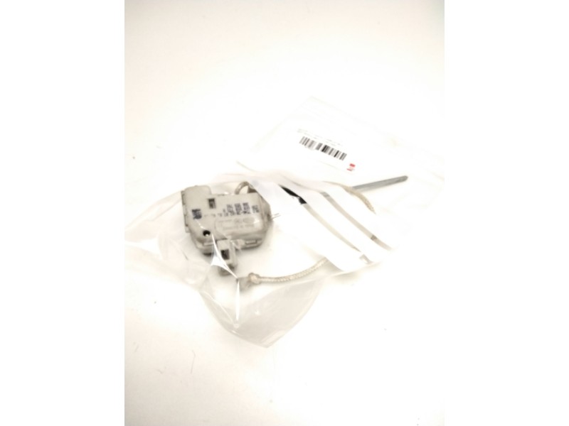 Recambio de motor c/c tapon combustible para seat ibiza ii (6k1) 1.4 16v referencia OEM IAM 6K0810773A  