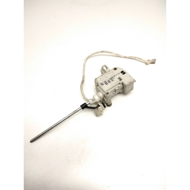 Recambio de motor c/c tapon combustible para seat ibiza ii (6k1) 1.9 tdi referencia OEM IAM 6K0810773A  