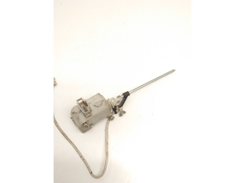 Recambio de motor c/c tapon combustible para seat ibiza ii (6k1) 1.6 i referencia OEM IAM 6K0810773A  