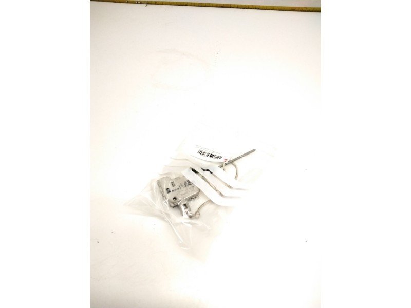 Recambio de motor c/c tapon combustible para seat ibiza ii (6k1) 1.6 i referencia OEM IAM 6K0810773A  