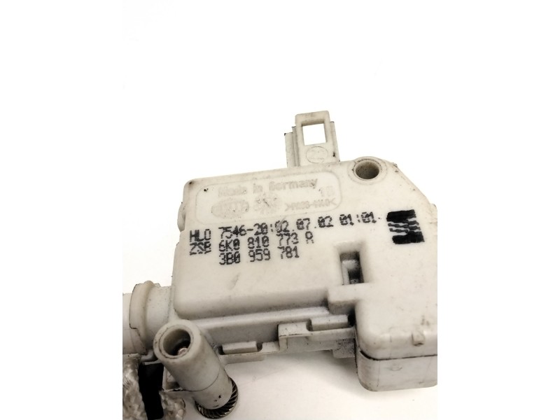 Recambio de motor c/c tapon combustible para seat ibiza ii (6k1) 1.4 i referencia OEM IAM 6K0810773A  