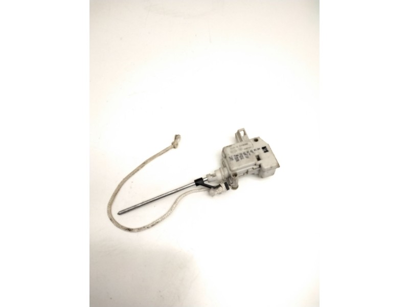 Recambio de motor c/c tapon combustible para seat ibiza ii (6k1) 1.9 tdi referencia OEM IAM 6K0810773A  