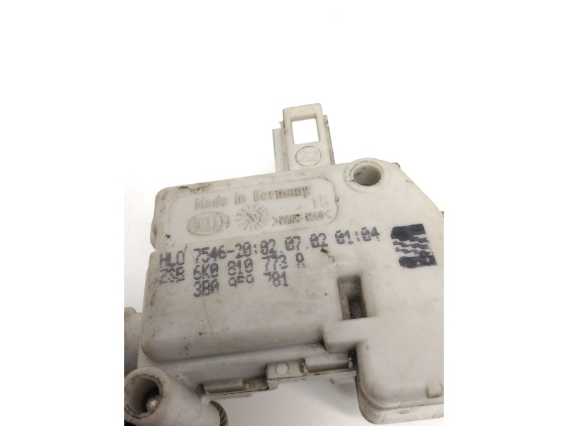 Recambio de motor c/c tapon combustible para seat ibiza ii (6k1) 1.9 tdi referencia OEM IAM 6K0810773A  