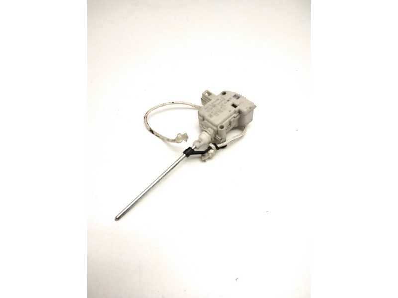 Recambio de motor c/c tapon combustible para seat ibiza ii (6k1) 1.6 i referencia OEM IAM 6K0810773A  