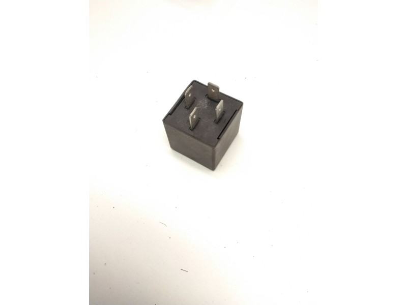 Recambio de rele limpiaparabrisas para audi a4 b5 (8d2) 1.9 tdi referencia OEM IAM 191955529 72HV002 72
