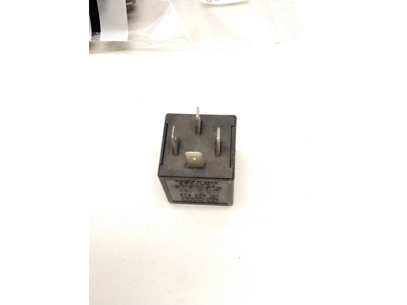 Recambio de rele limpiaparabrisas para audi a4 b5 (8d2) 1.9 tdi referencia OEM IAM 191955529 72HV002 72