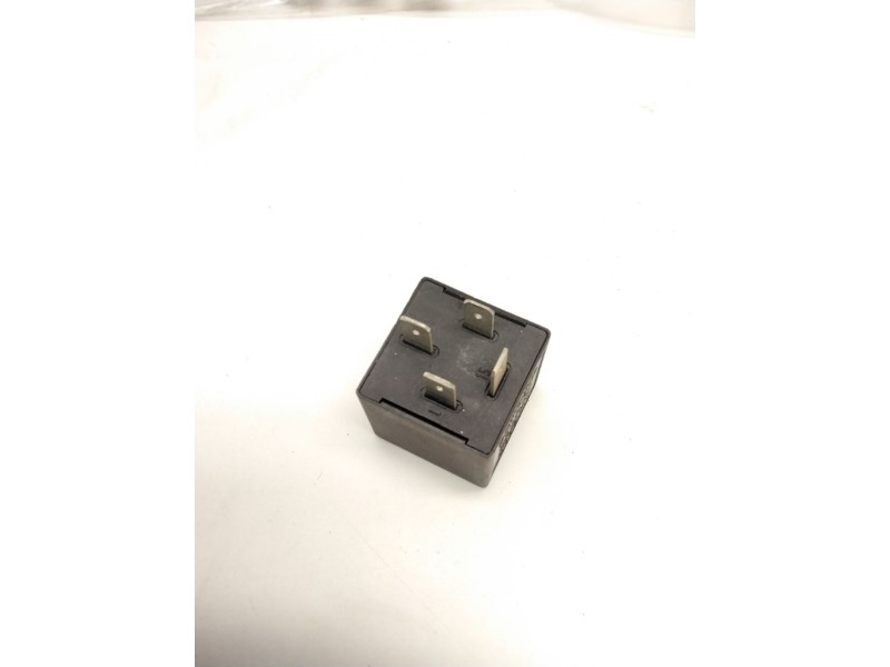 Recambio de rele limpiaparabrisas para audi a4 b5 (8d2) 1.9 tdi referencia OEM IAM 191955529 72HV002 72