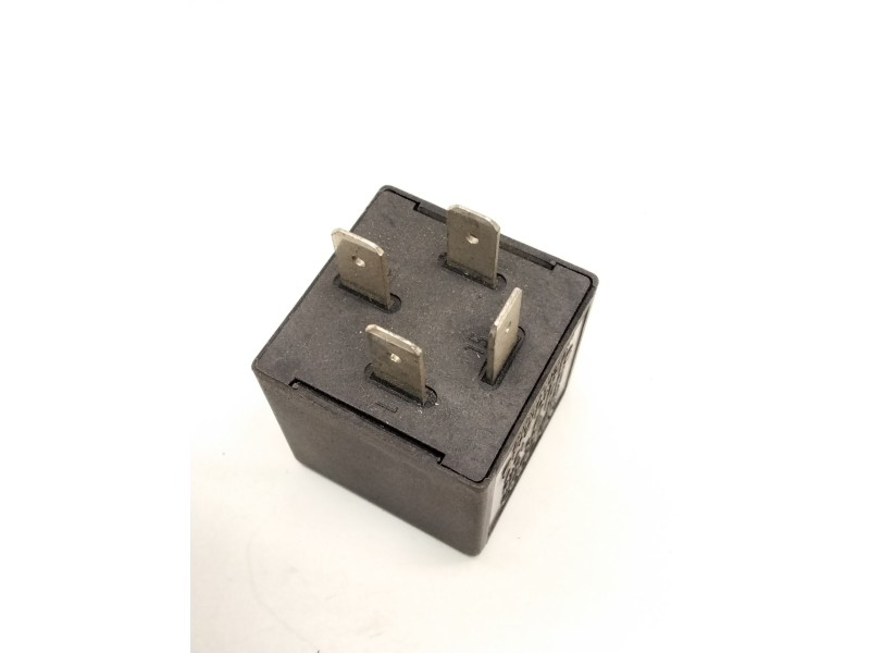 Recambio de rele limpiaparabrisas para audi a4 b5 (8d2) 1.6 referencia OEM IAM 191955529 72HV002 72