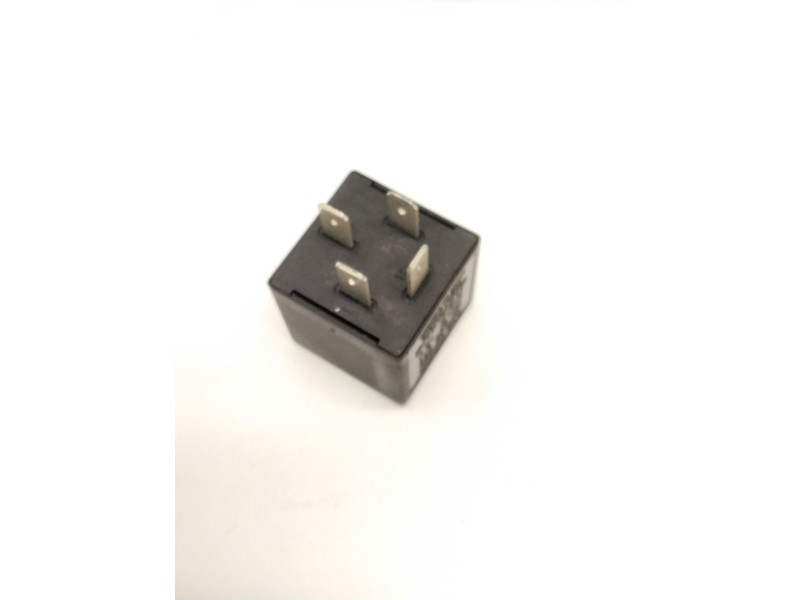 Recambio de rele limpiaparabrisas para audi a4 b5 (8d2) 1.6 referencia OEM IAM 191955529 72HV002 72