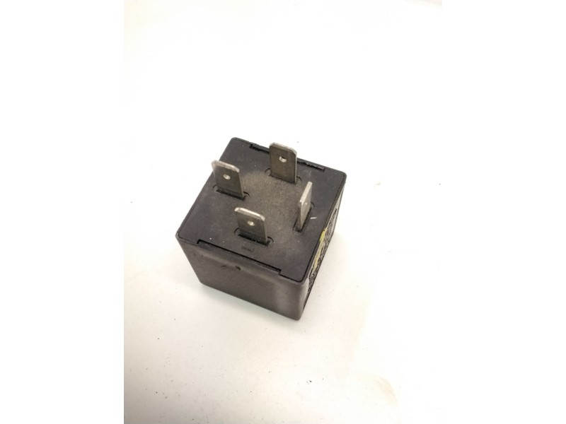 Recambio de rele limpiaparabrisas para audi a4 b5 (8d2) 1.9 tdi referencia OEM IAM 191955529 72HV002 72