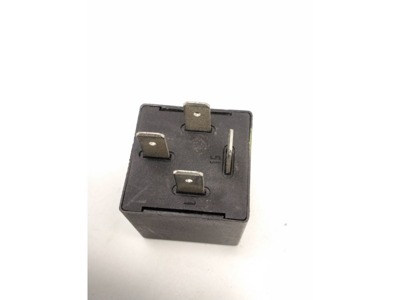 Recambio de rele limpiaparabrisas para audi a4 b5 (8d2) 1.9 tdi referencia OEM IAM 191955529 72HV002 72