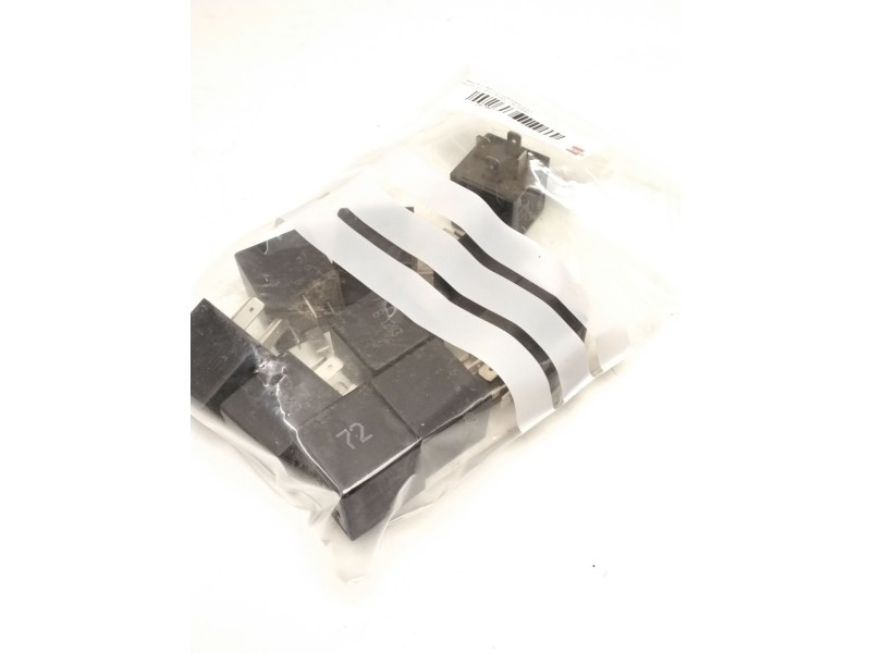 Recambio de rele limpiaparabrisas para audi a4 b5 (8d2) 1.6 referencia OEM IAM 191955529 72HV002 72