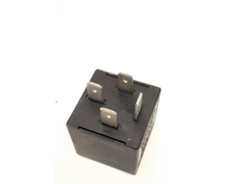 Recambio de rele limpiaparabrisas para audi a4 b5 (8d2) 1.9 tdi referencia OEM IAM 191955529 72HV002 72